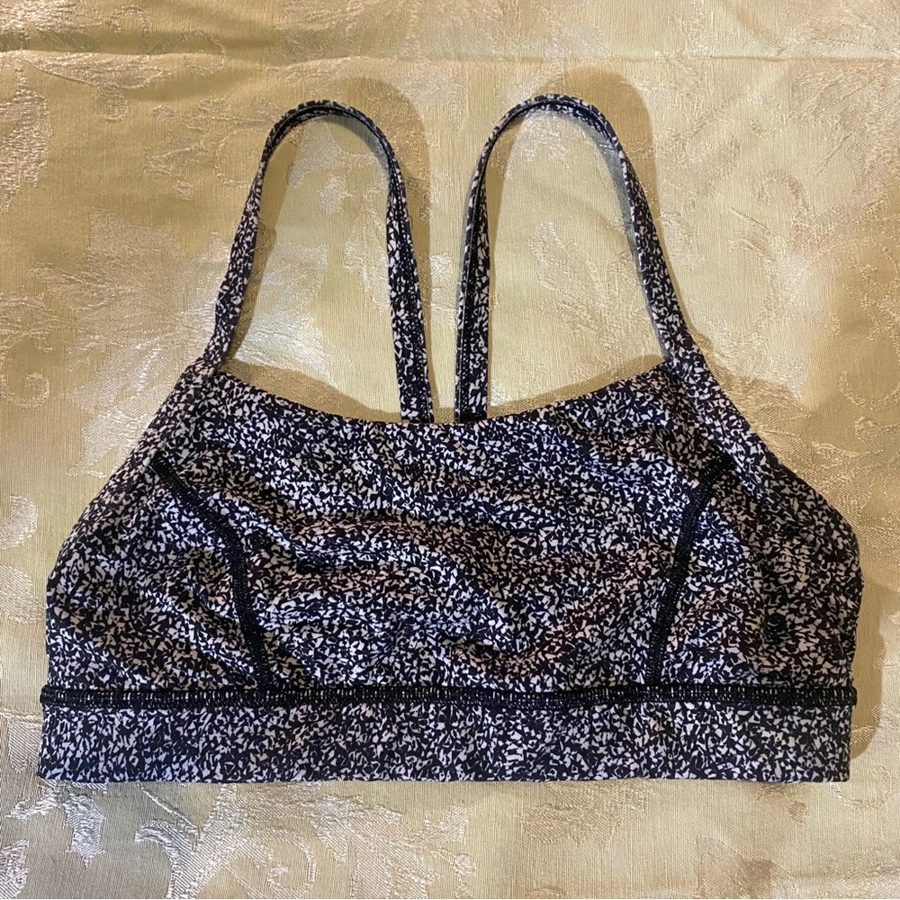 Lululemon Sports Bra Size 6